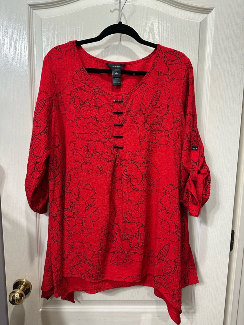 Ali Miles Red Floral Outline Tunic with Button Accents